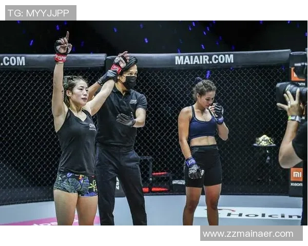 深圳网球队的节奏揭秘:网球巨献背后的故事与激情 深圳网球队的节奏揭秘:网球巨献背后的故事与激情